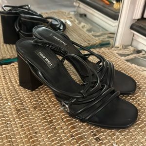 Size 7 1/2 Nine West Heels
